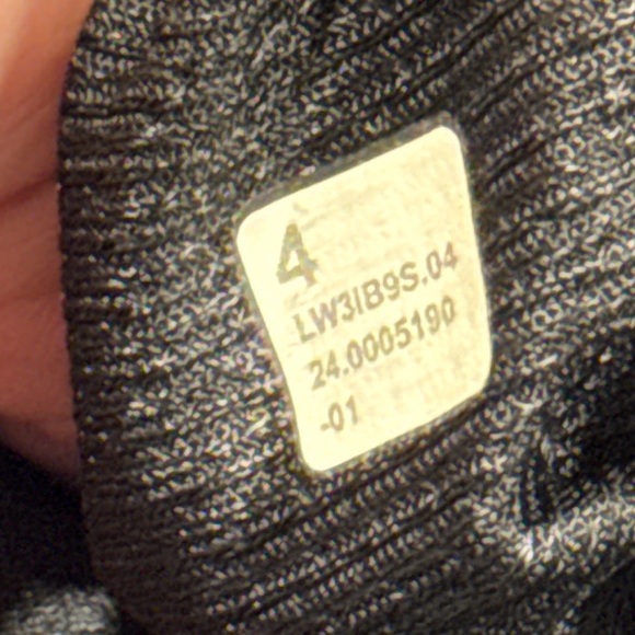 Lululemon Waffle-Knit Crewneck Long-Sleeve Shirt Black Size 4 sweatshirt - Picture 4 of 4